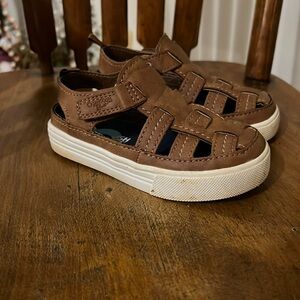 OshKosh Cilan Fisherman Sandals Size 6c
